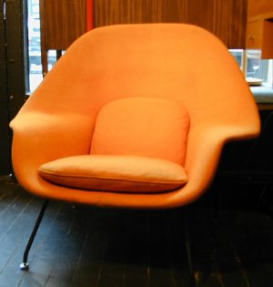 Eero Saarinen Womb Chair