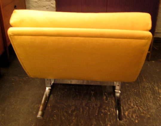 Cantilevered Flatbar Slipper Chair