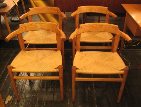 Hans J. Wegner PP68 Chairs Set of Four