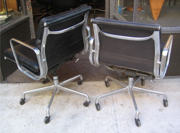 Eames Soft Pad Management Chairs by Herman Miller