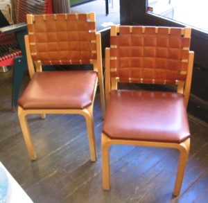 Alvar Aalto Y Leg Chairs