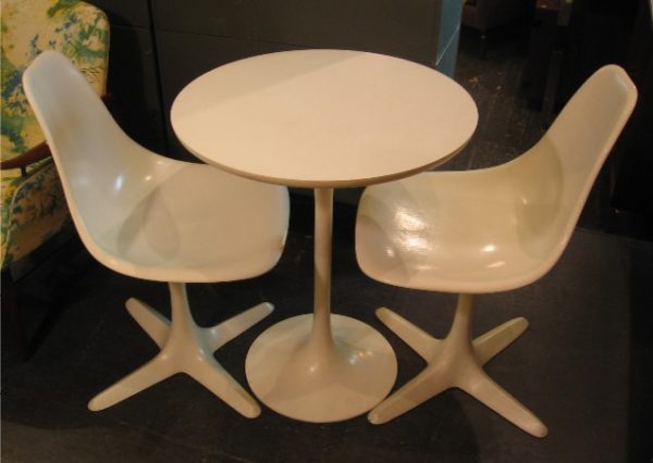 24" Tulip Table and Two Chairs by Burke