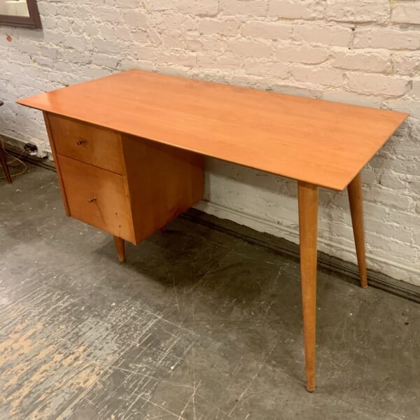 Paul McCobb Planner Group Desk from the 1950s