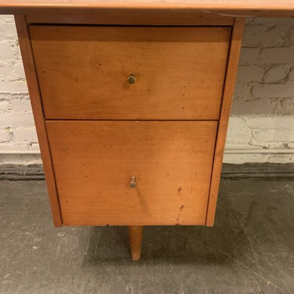 Paul McCobb Planner Group Desk from the 1950s