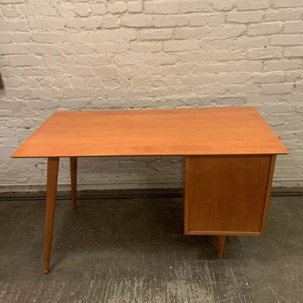 Paul McCobb Planner Group Desk from the 1950s