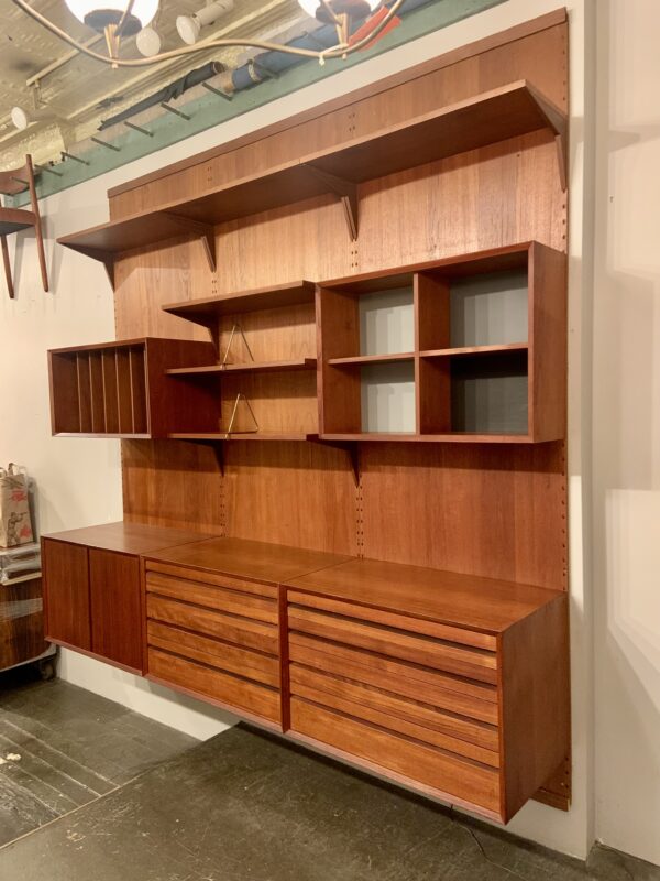 Poul Cadovius Three Bay Paneled Cado Wall System in Teak